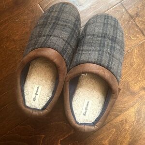 Plaid navy grey gray Dearfoam slipper